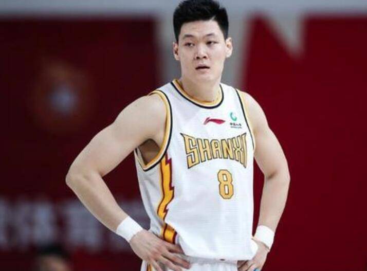 半场战报：汉堡1-0斯图加特，格拉策尔破门（半场：汉堡暂1-0领先斯图加特，格拉策尔建功）