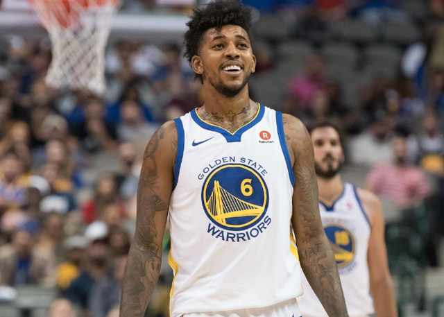 门将多次神扑 成为最大功臣（门将神扑连连 成为制胜关键）