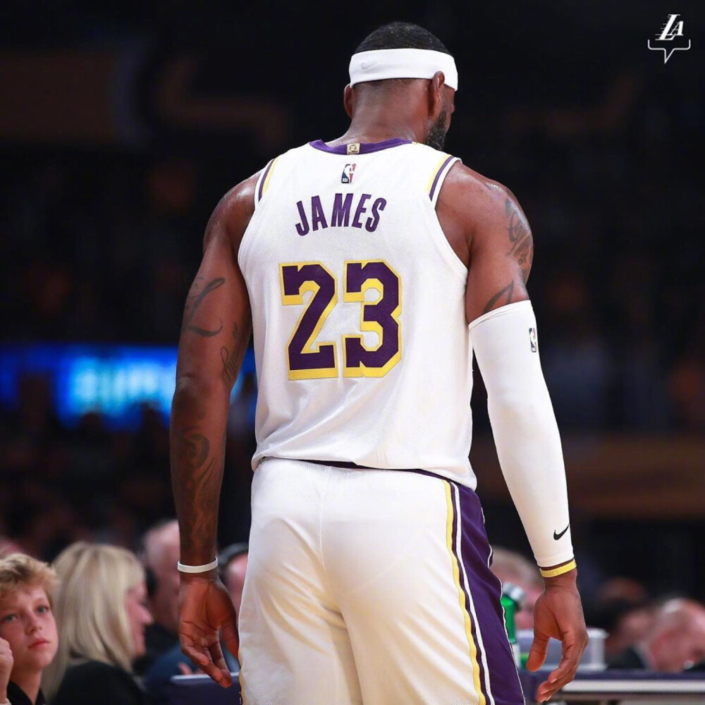 尤尔曼德：此前轮休格里马尔多是为让他休息；本菲卡压力很大（尤尔曼德：轮休格里马尔多只是为恢复体能，本菲卡正承受巨大压力）