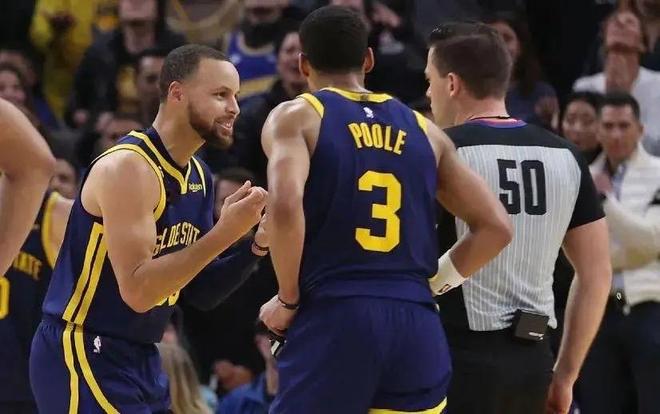 斯基拉：埃文-弗格森可能在1月转会窗离开罗马（斯基拉：埃文-弗格森或在冬窗离开罗马）