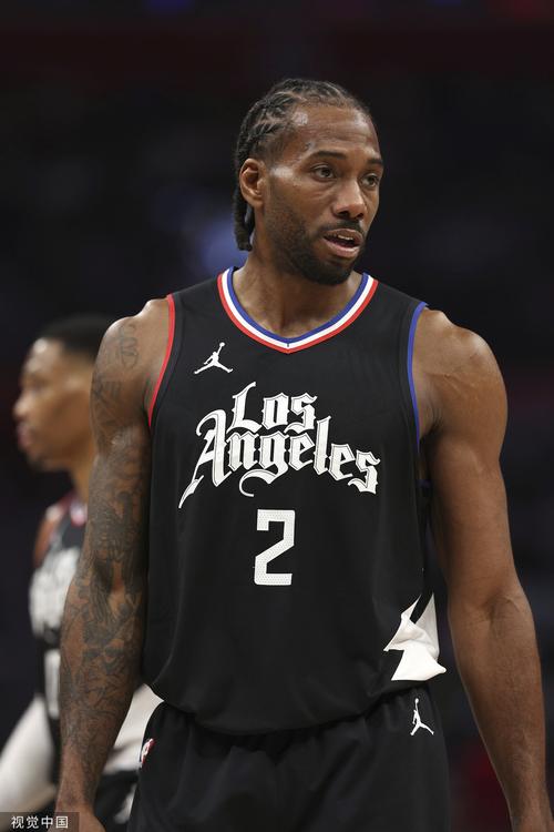 球队把对手三分线完全锁死（球队彻底封锁对手三分火力）