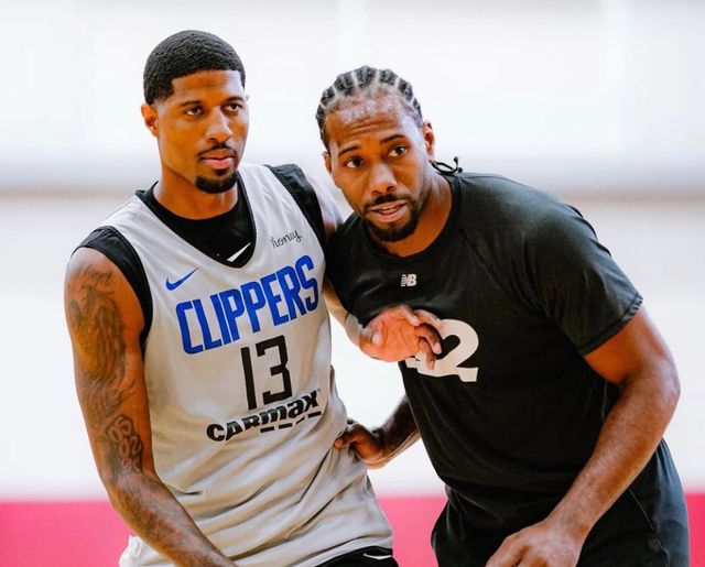 官方：除了被停赛一场之外，阿莱格里还被罚款1万欧元（官方通报：阿莱格里被禁赛一场并处以1万欧元罚款）